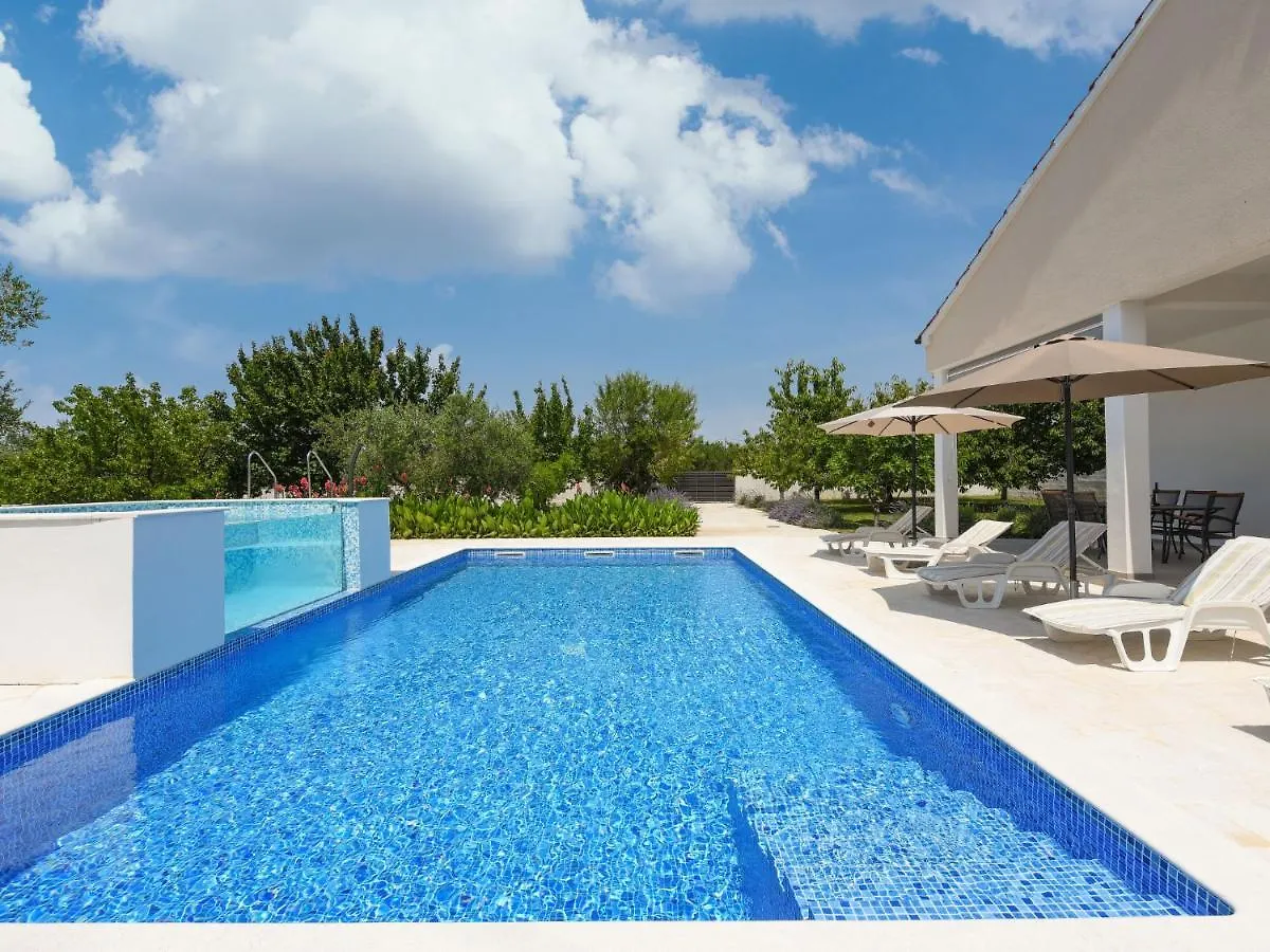 Holiday Home Anima By Interhome Galovac